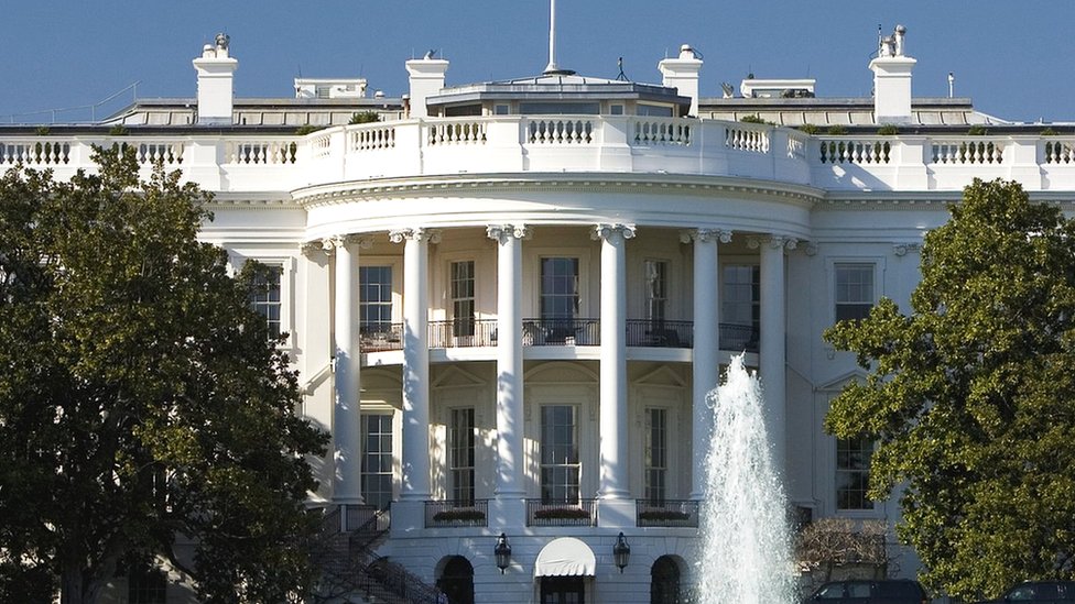 Cocaine found in White House sparks brief evacuation