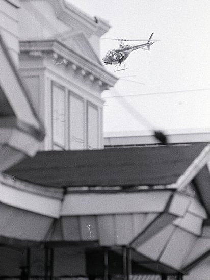 Helicóptero en el cielo de Filadelfia en 1985