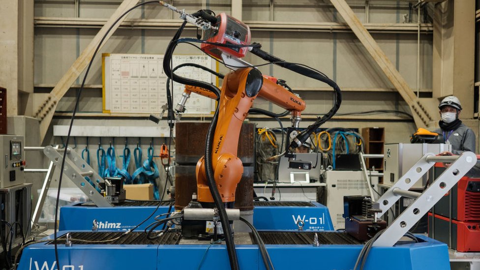 Robot constructor Robo-Welder.