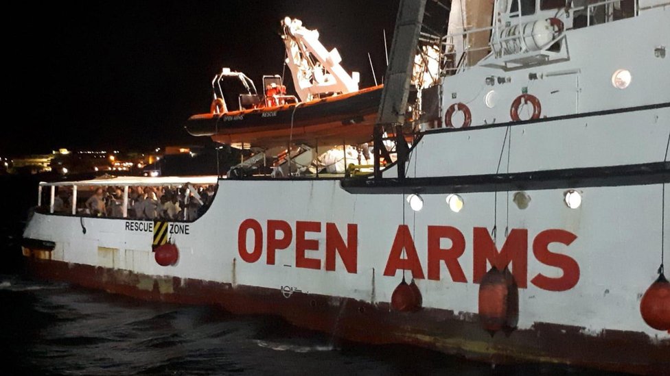 El Open Arms, a su llegada a Lampedusa.