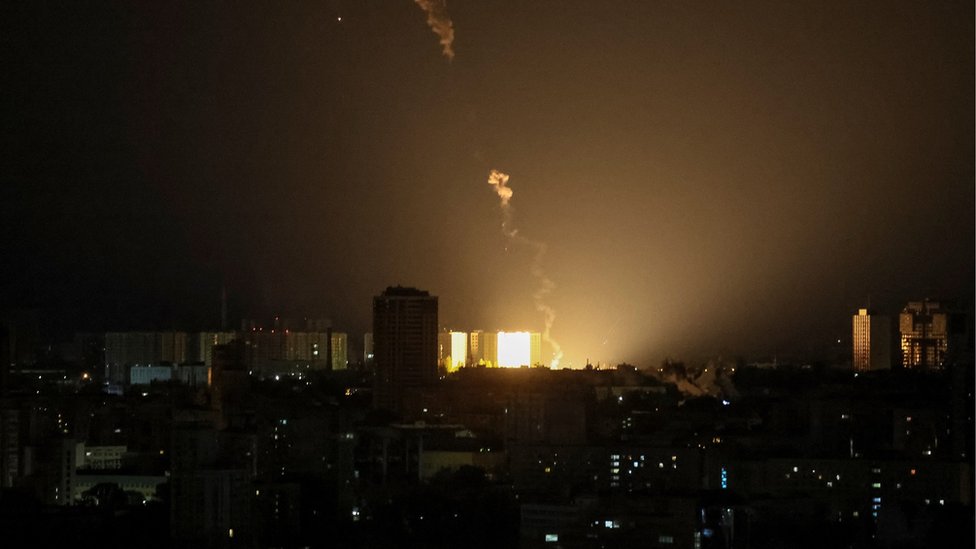 أوكرانيا تقول إنها دمرت عددا من الطائرات المسيرة.