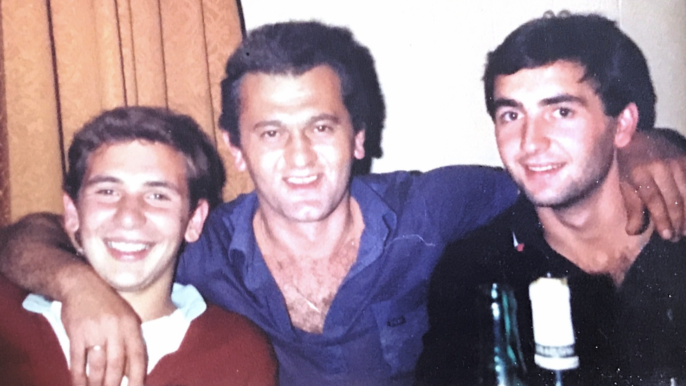 Dragan Mance sa bratom i ocem