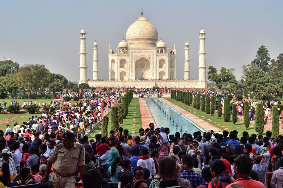 Large crowds are pictured at the Taj Mahal complex in Agra on October 20, 2018.