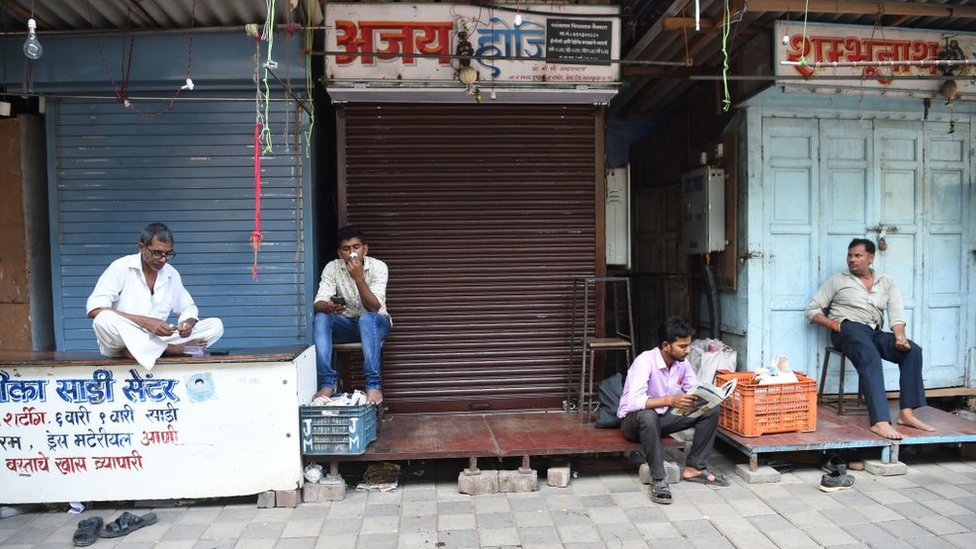 Pedagang melakukan mogok di Mumbai 10 September 2018.