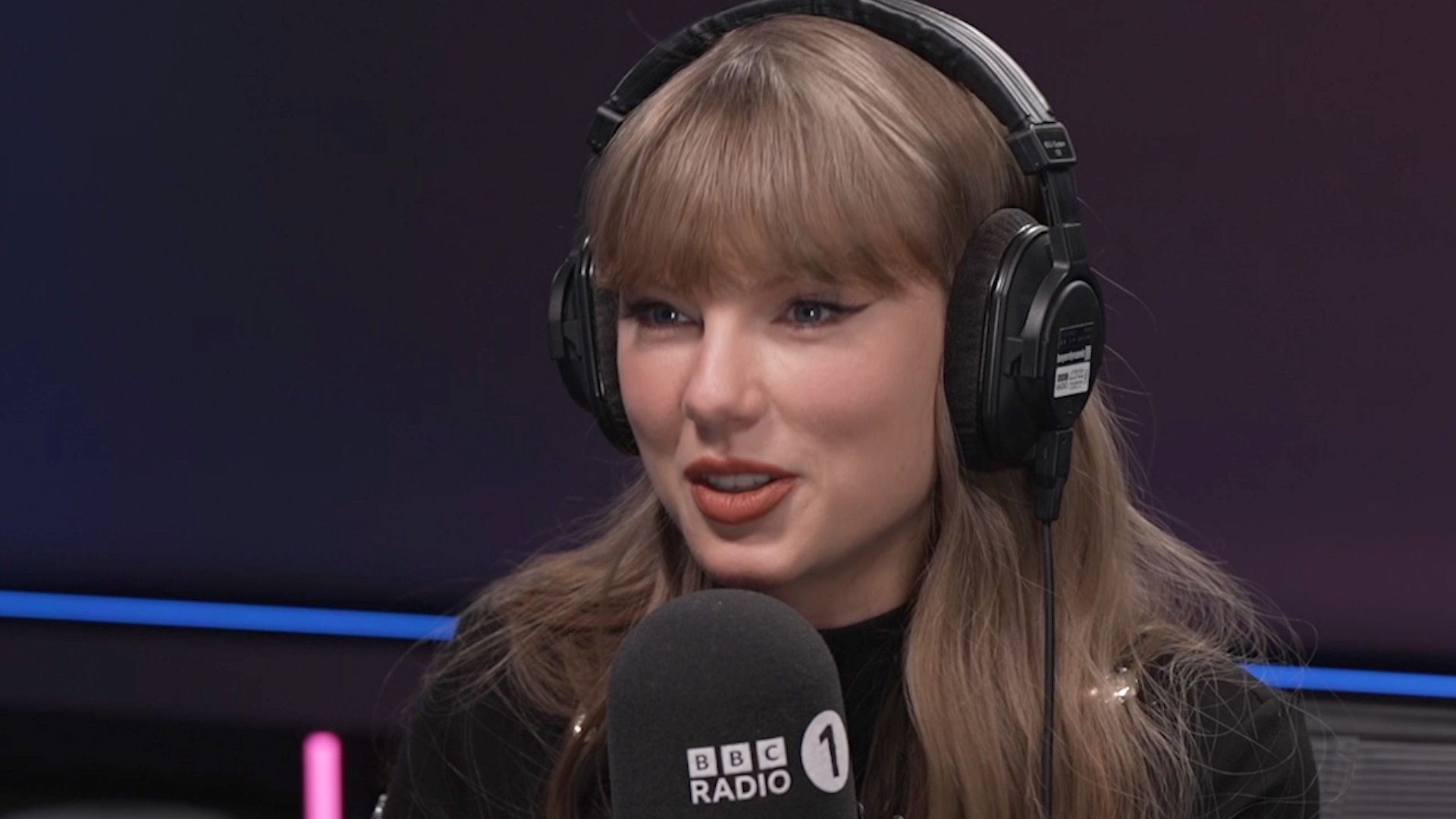 Taylor Swift on Travis, new tracks and baking bread