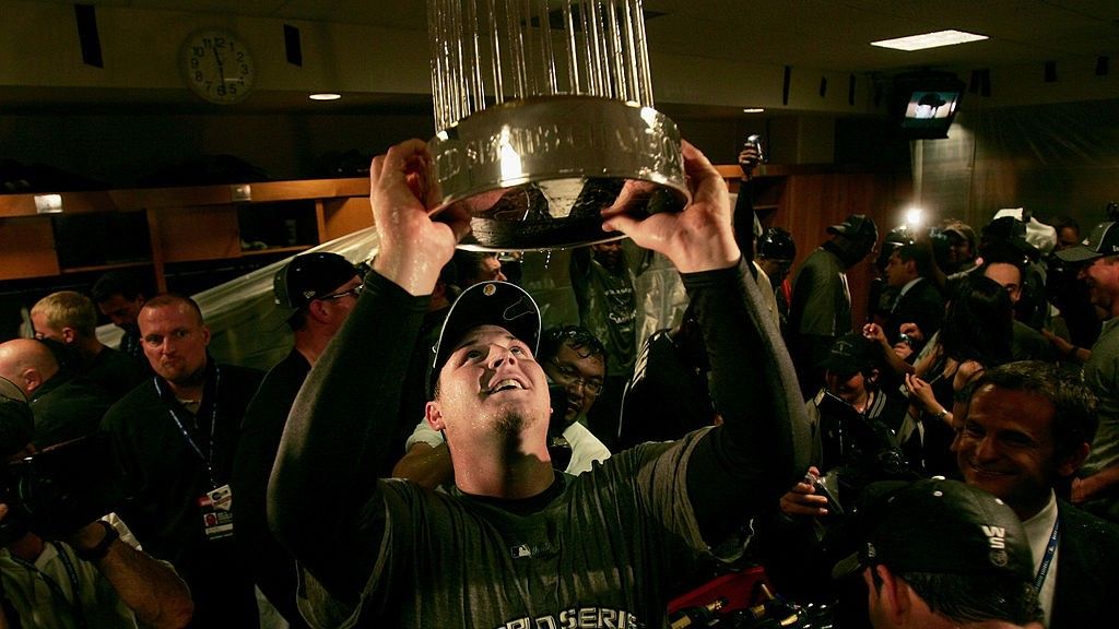 Bobby Jenks: Former Chicago White Sox pitcher dies aged 44