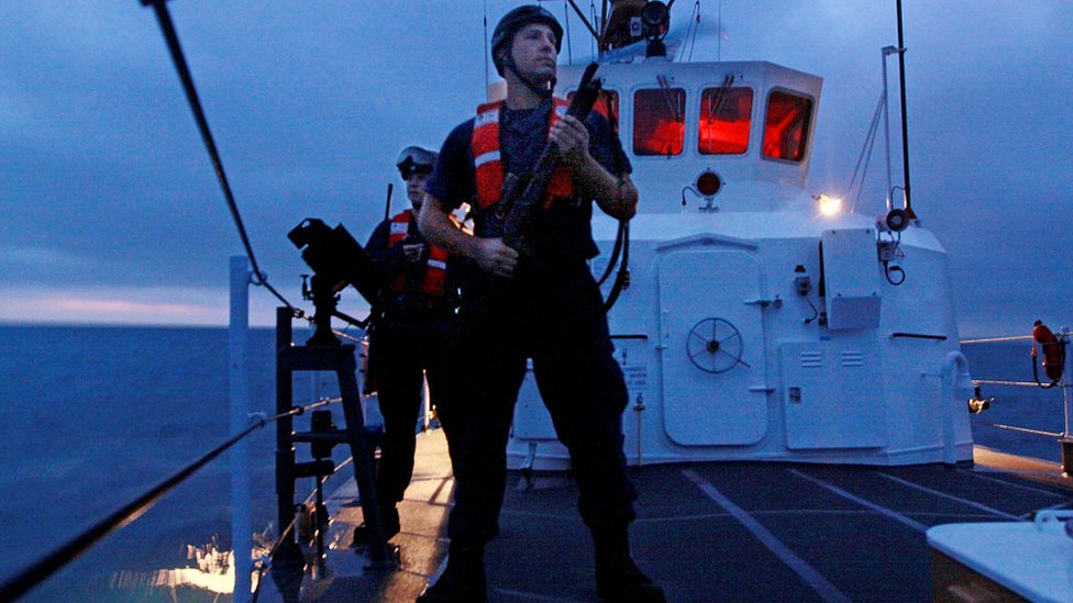 Un patrullaje en el mar de autoridades de EE.UU.