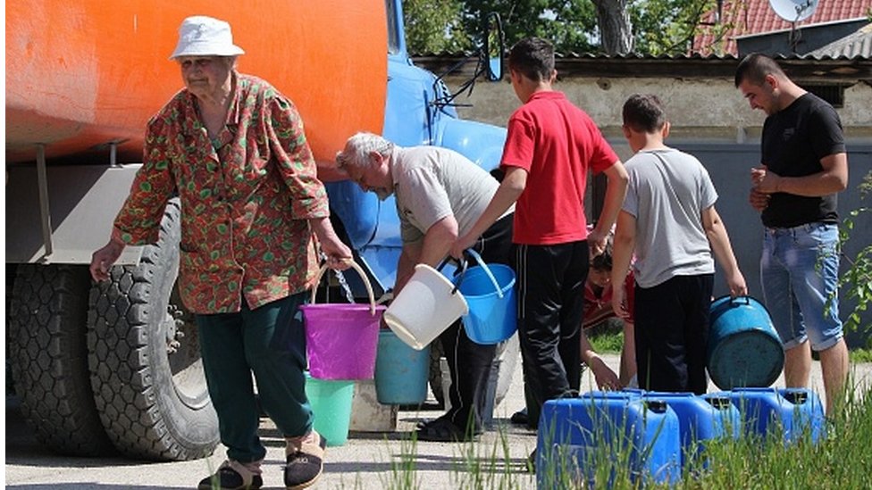 Армянськ, АРК, травень 2014 року, одразу ж після припинення постачання води до Криму