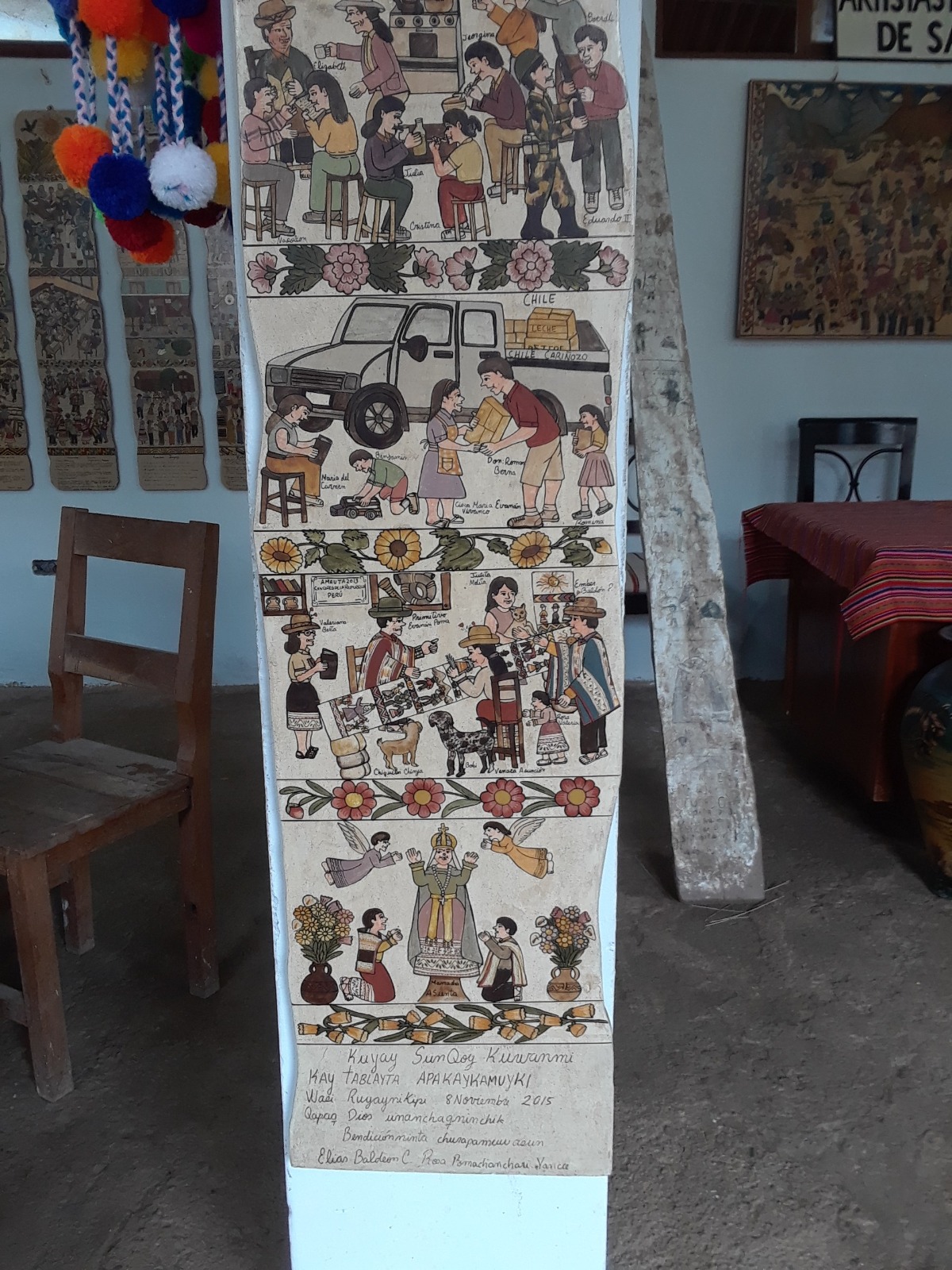 Tabla de Sarhua de regalo a la familia Evanán.