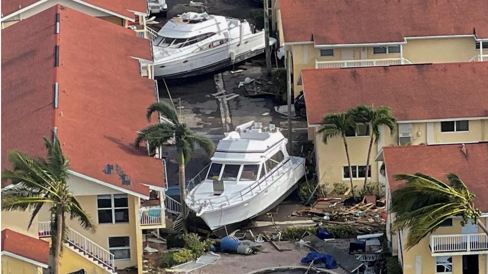 It was pretty much everybody holding on for their lives' during Hurricane  Ian, a boat captain says