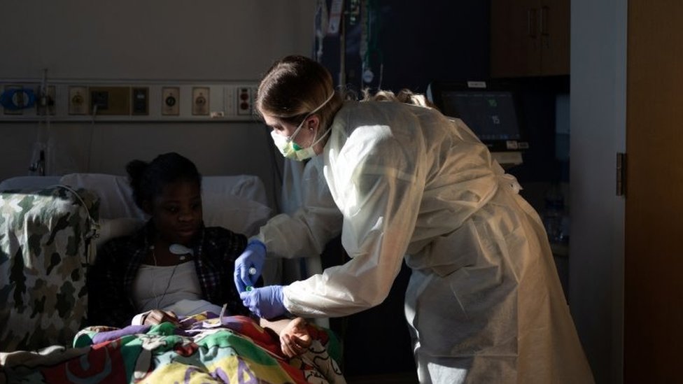 Paciente com covid-19 em hospital infantil nos EUA