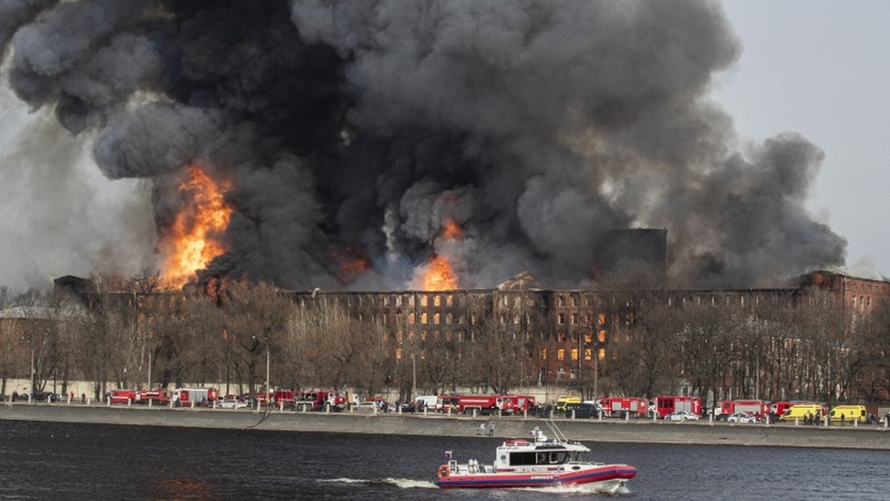 Nevskaya Manufaktura: Fire destroys historic factory in St Petersburg