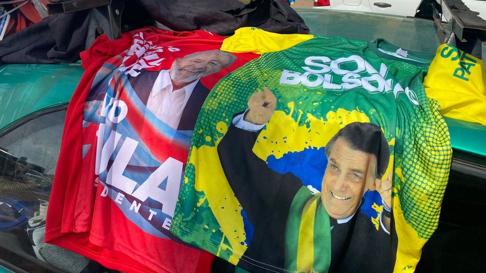 Toalhas de Lula e Bolsonaro