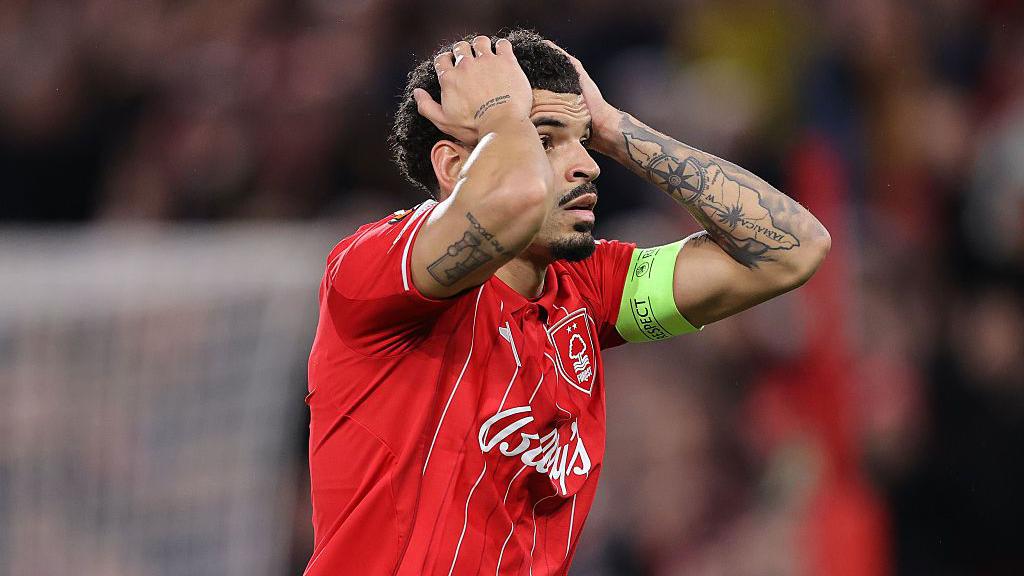 Nottingham Forest beat 10-man Exeter on penalties as Devon double denied | FA Cup | The Guardian