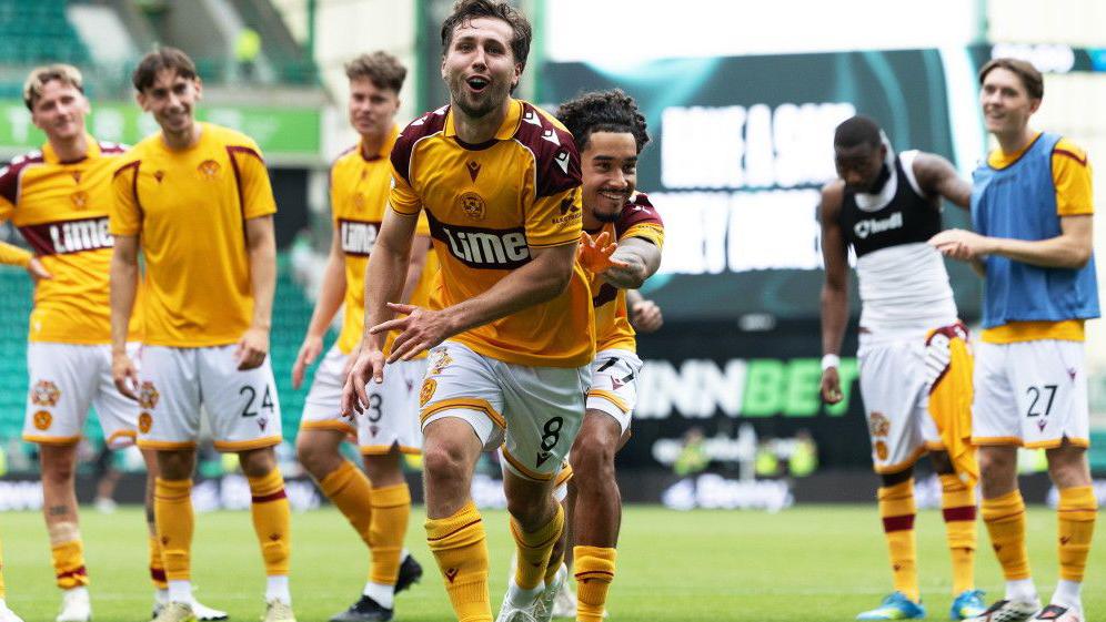Lukas Fadinger hails 'amazing' winner as Motherwell ease into new era - BBC  Sport