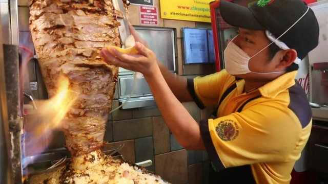 Mexican maids fight for better working 