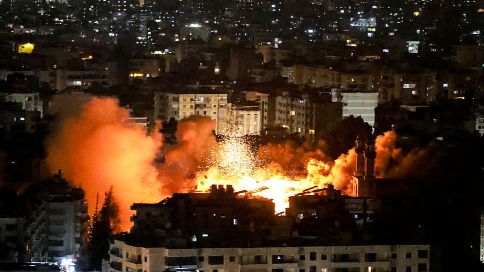 Lebanon: Israel strikes southern Beirut on eve of Eid Al Adha - BBC News
