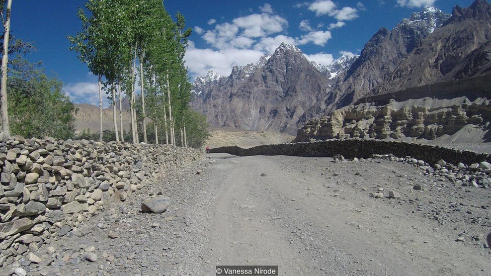 Los habitantes de Shimshal se encuentran en una zona tan aislada que no tienen expectativas de que nadie de fuera de la comunidad les pueda ayudar. (Foto: Vanessa Nirode). Los habitantes de Shimshal se encuentran en una zona tan aislada que no tienen expectativas de que nadie de fuera de la comunidad les pueda ayudar. (Foto: Vanessa Nirode).