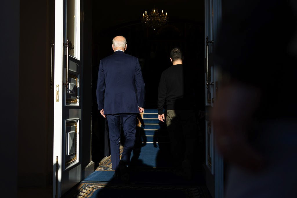 Biden and Zelensky walk into the Ukrainian presidential palace
