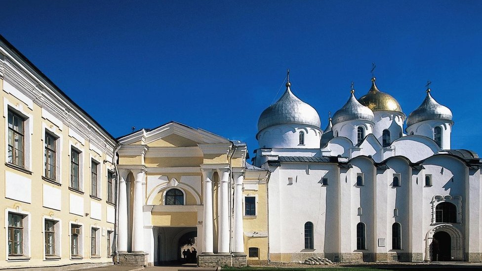 La Catedral de Santa Sofía, la sabiduría de Dios es el templo religioso más antiguo de Rusia. Catedral de Santa Sofía