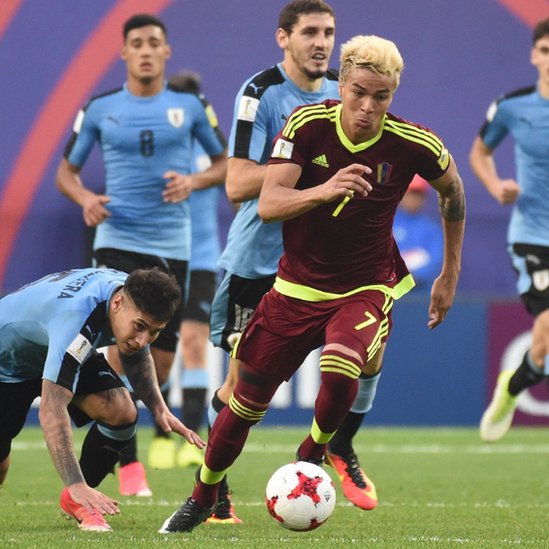 Peñaranda debutó en la Liga en España con el Granada en noviembre de 2015. Adalberto Peñaranda