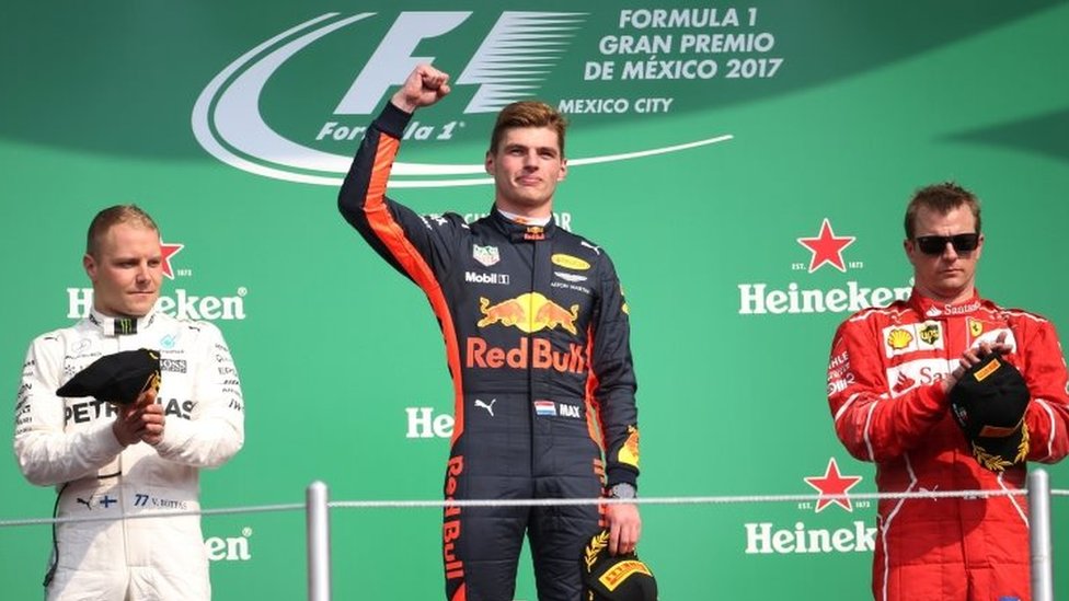 Max Verstappen ganó el Gran Premio de Mexico, el cual tuvo a Valtteri Bottas en segundo y Kimi Raikkonen en tercero. Max Verstappen, Valtteri Bottas y Kimi Raikkonen en el podio