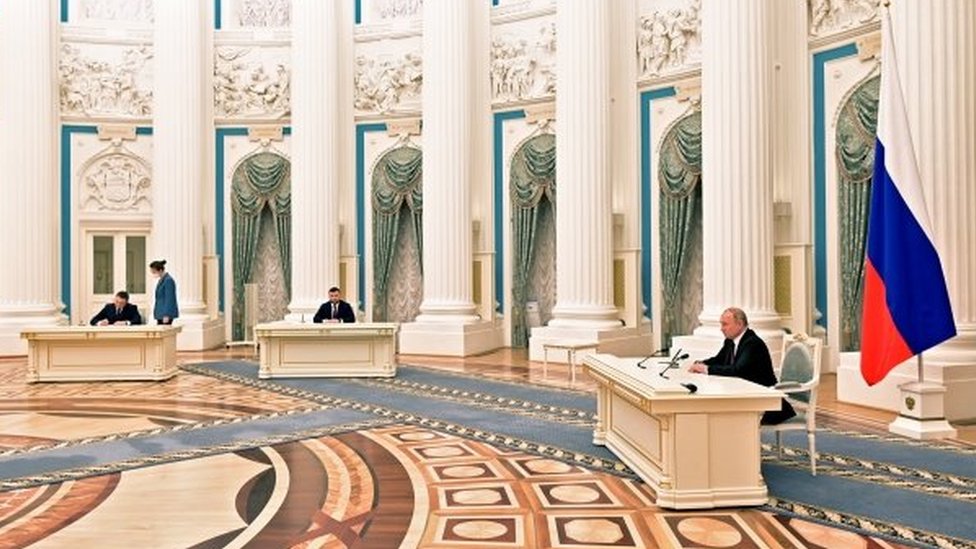 Pasechnik y Pushilin en una reunión con Putin