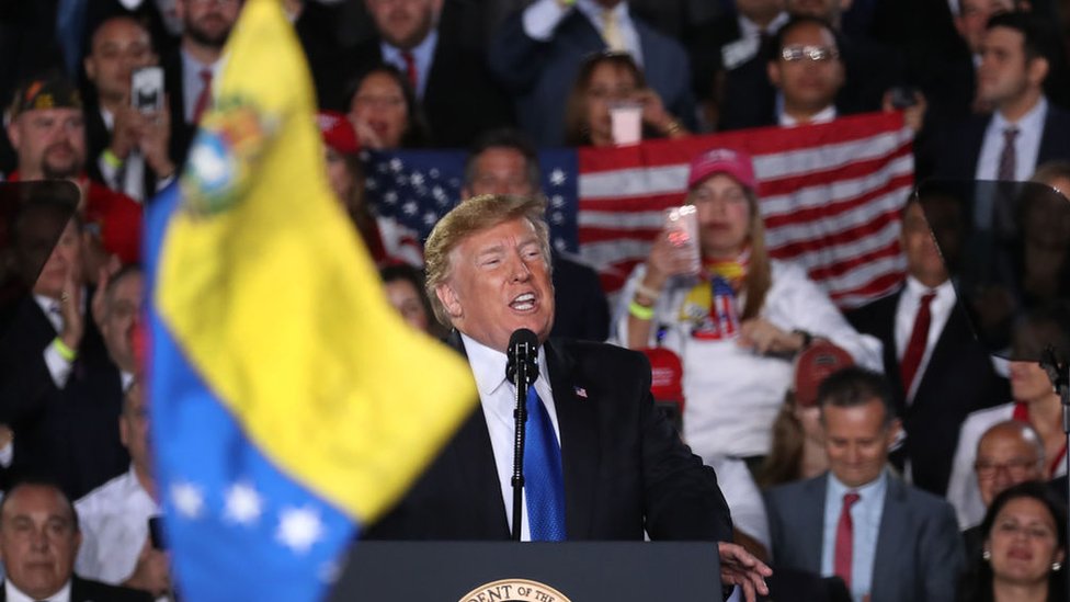Donald Trump durante un evento político en el estado de Florida.