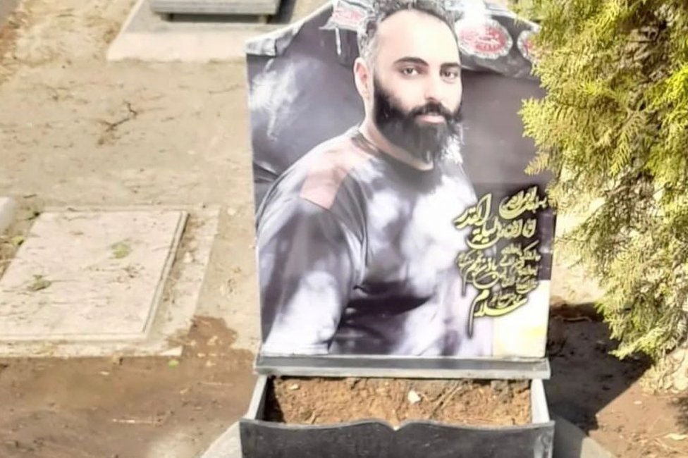 Milad Ostad-Hashem's grave