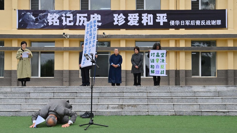 一名日軍後裔在中國長春一家小學為侵華歷史謝罪（14/09/2024）