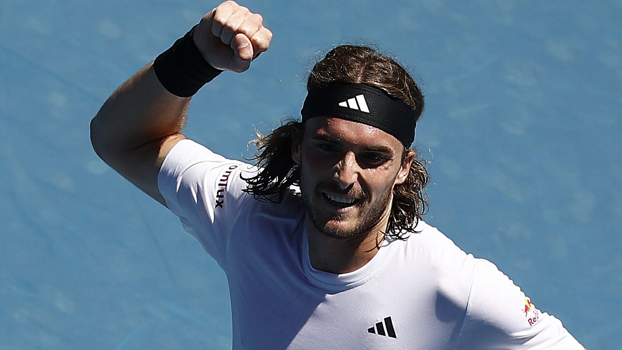 Australian Open 2023: Stefanos Tsitsipas, Jannik Sinner through to fourth round in Melbour...