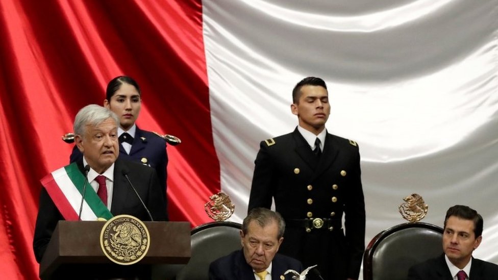 López Obrador en el Congreso.