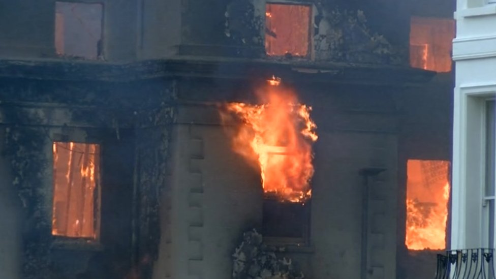 Пожар в отеле Claremont