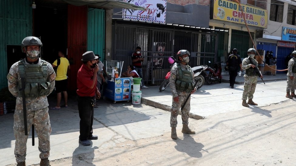 Militares desplegados en Lima.