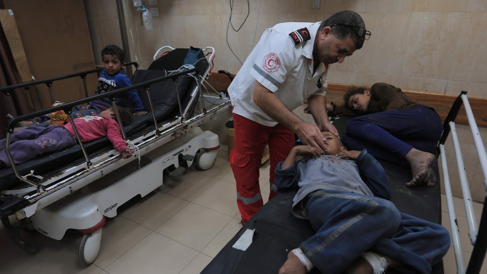مصابون فلسطينيون