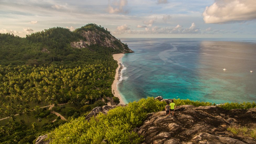 Vista aérea de una playa en la Isla Norte en las Seychelles
