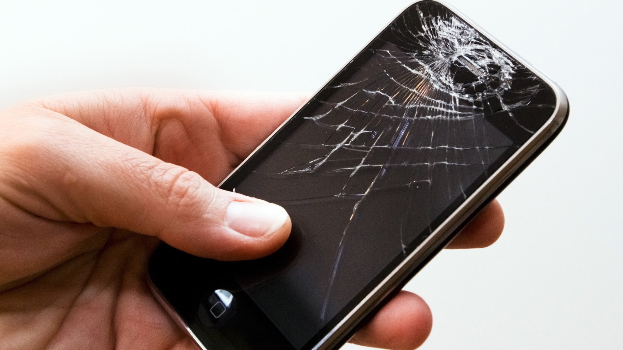 Apple Loses Money On Phone Repairs c News
