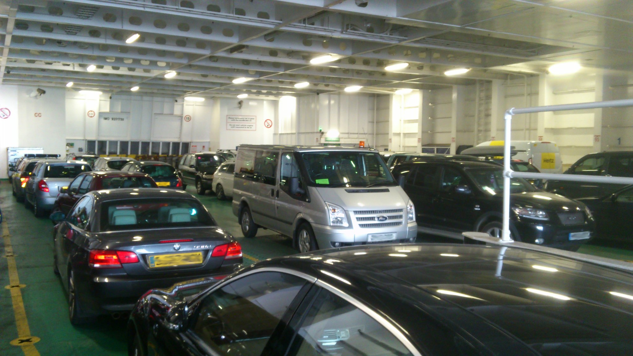 Hijsen gehandicapt Stationair Fault left cars stuck on Condor ferry in Portsmouth for 12 hours - BBC News