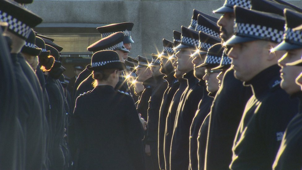 Офицеры шотландской полиции