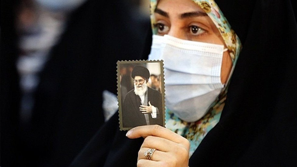 للمرشد الأعلى آية الله خامنئي القول الفصل في برنامج إيران النووي
