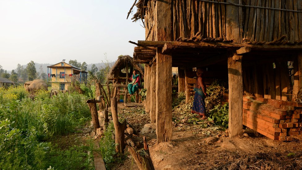 Perempuan Nepal mati lemas di gubuk pengasingan untuk yang 