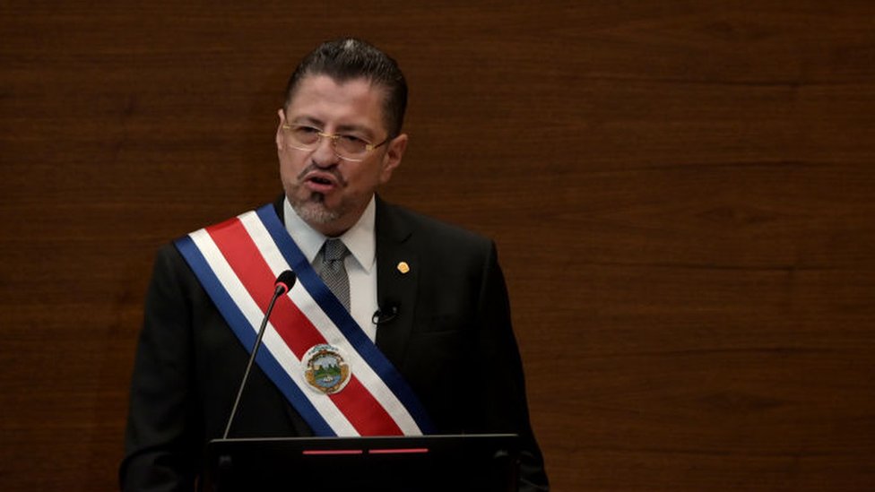 Rodrigo Chaves presidente de Costa Rica