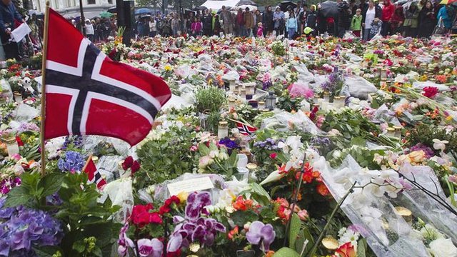 Homenajes a las víctimas de Breivik.