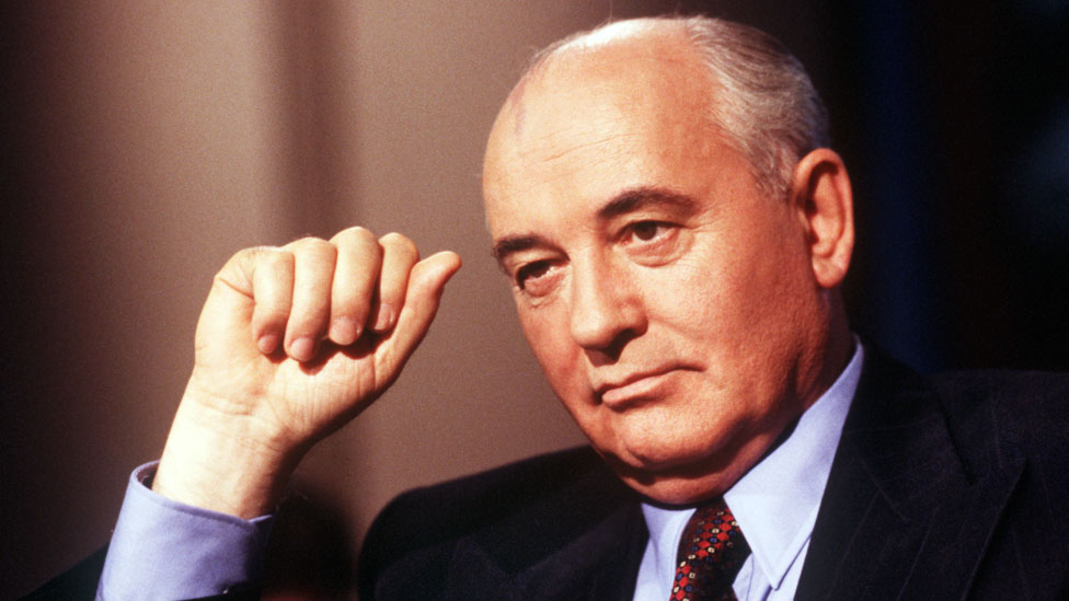 Mikhail Gorbachev: Last Soviet leader dies aged 91 - BBC News