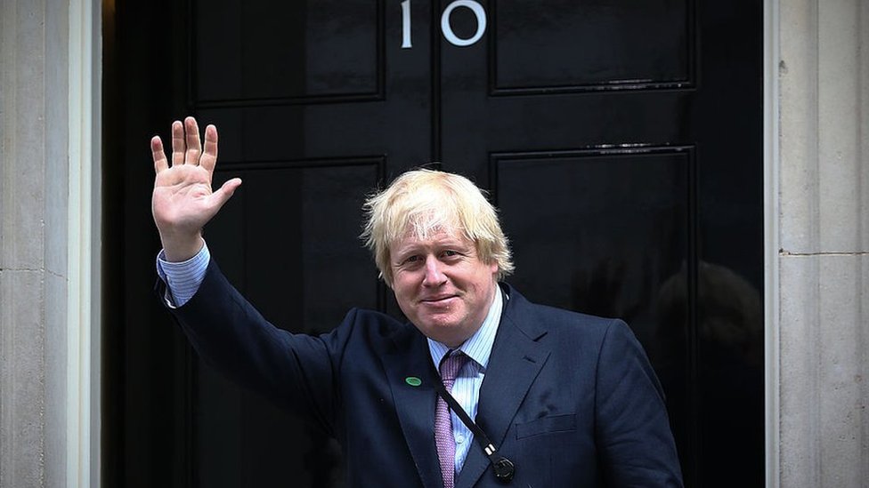 Boris Johnson di Downing Street pada bulan Mei 2015