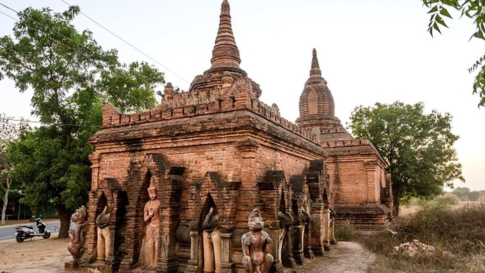 Bagan'da bir Budist tapınağı