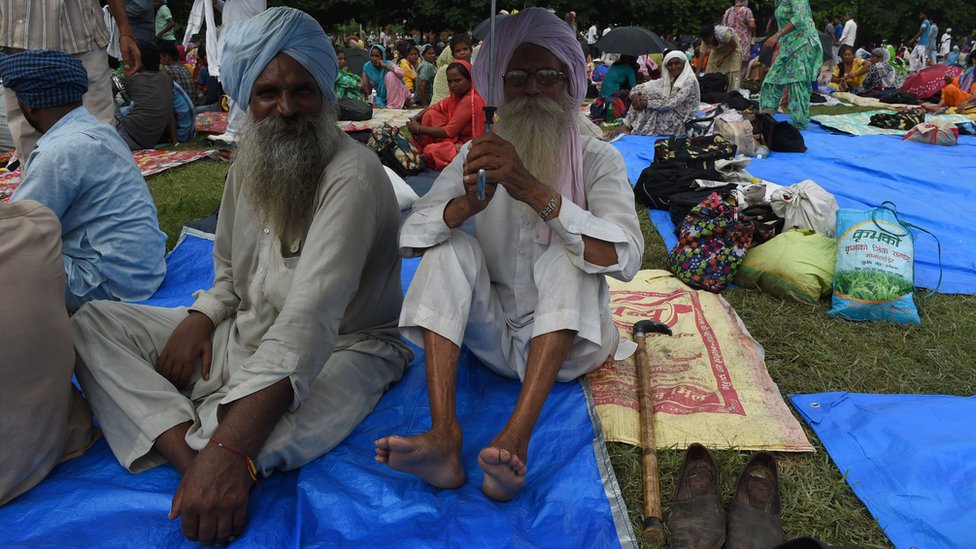 Seguidores de Ram Rahim Singh han estado acampando en Panchkula. Seguidores de Gurmeet Ram Rahim Singh.