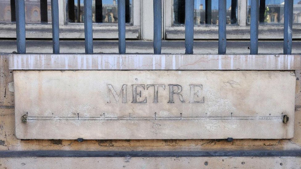 Un mètre étalon.