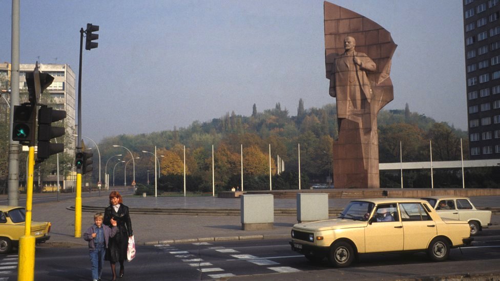 Lenin's statue towers over Lenin Square in East Berlin in October 1989
