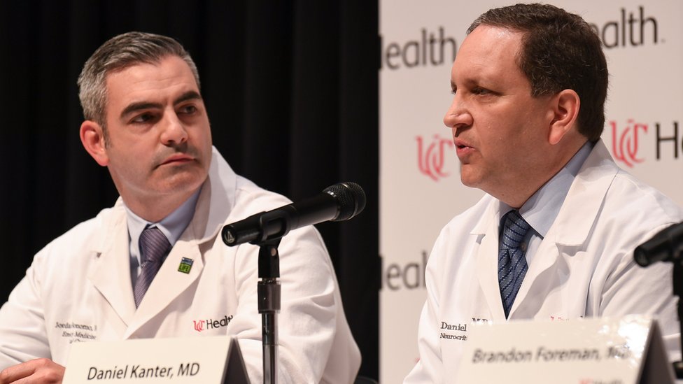 Los médicos barajan una causa para la enfermedad de Otto Warmbier distinta que la del gobierno de Corea del Norte. Médicos de Otto Warmbier